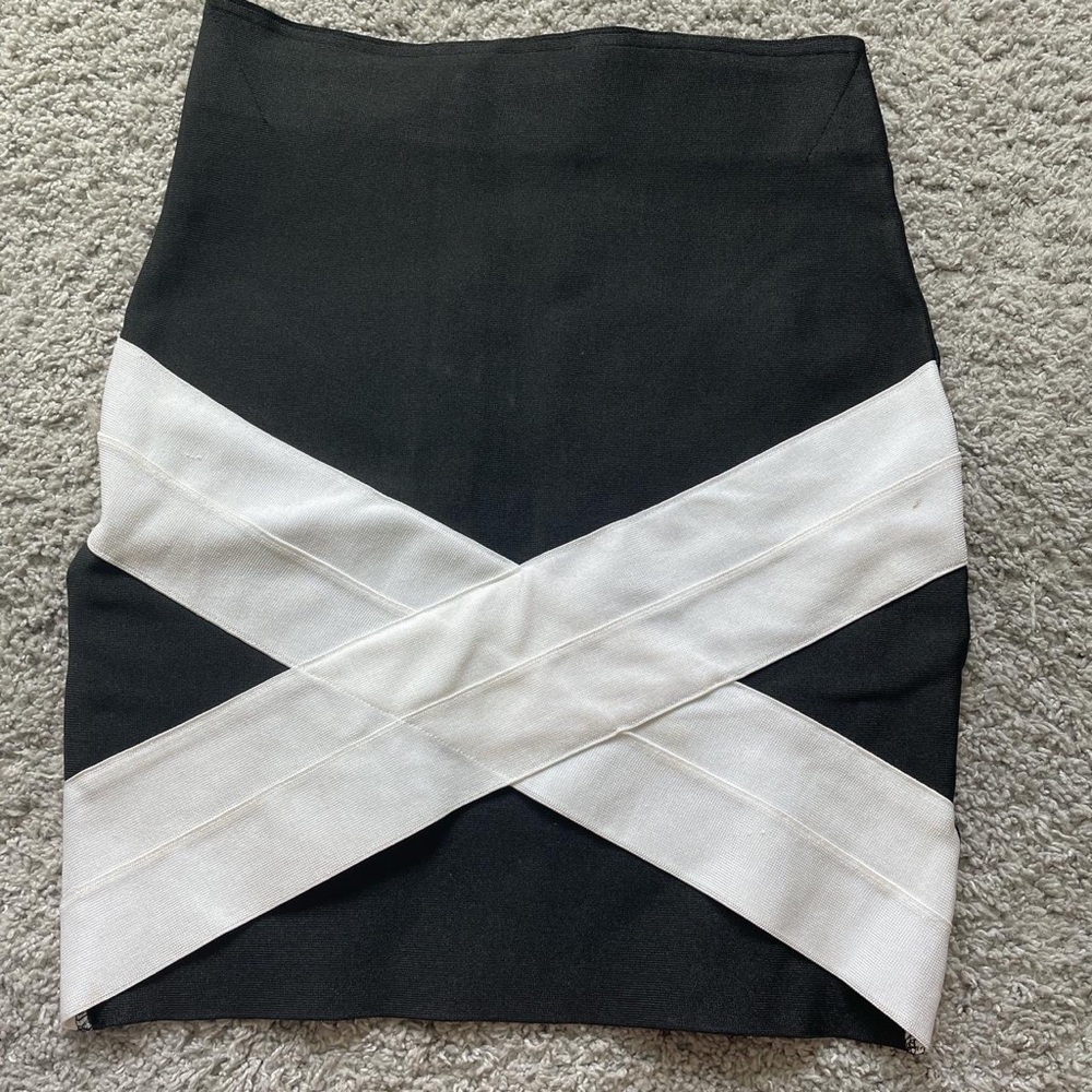 Wow Couture bandage skirt size Small